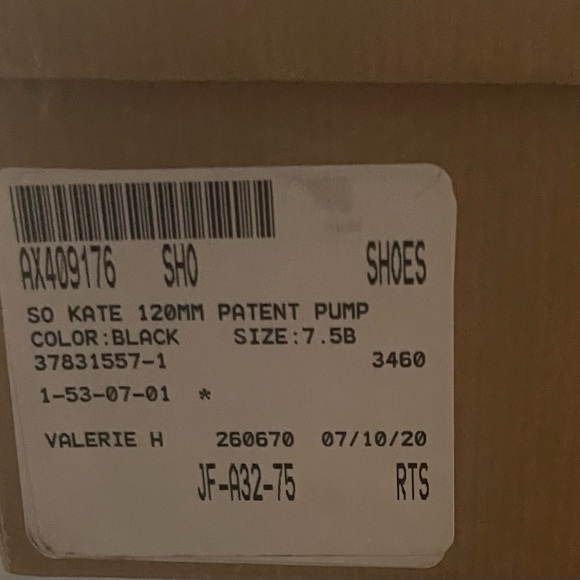 Black so Kate red bottoms never worn for sale… - Picture 6 of 6